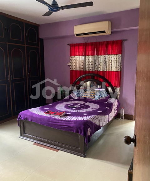 Exclusive 1,640 Sq Ft Apartment with Parking for Sale in Shahbag, Dhaka - 3