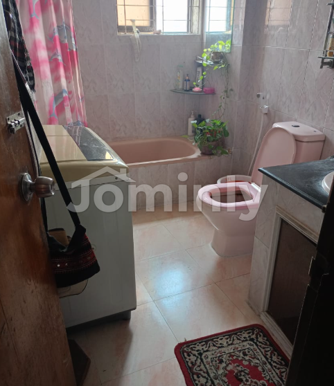Luxury 2,300 Sq Ft Duplex Apartment with Parking for Sale in Paribagh, Dhaka - 5