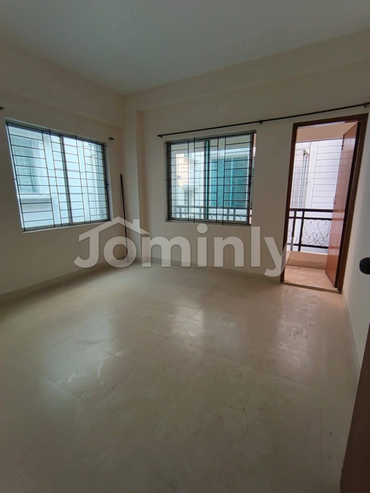 930 Sq Ft Ready Flat for Sale in Uttara Sector 05, Dhaka - 5