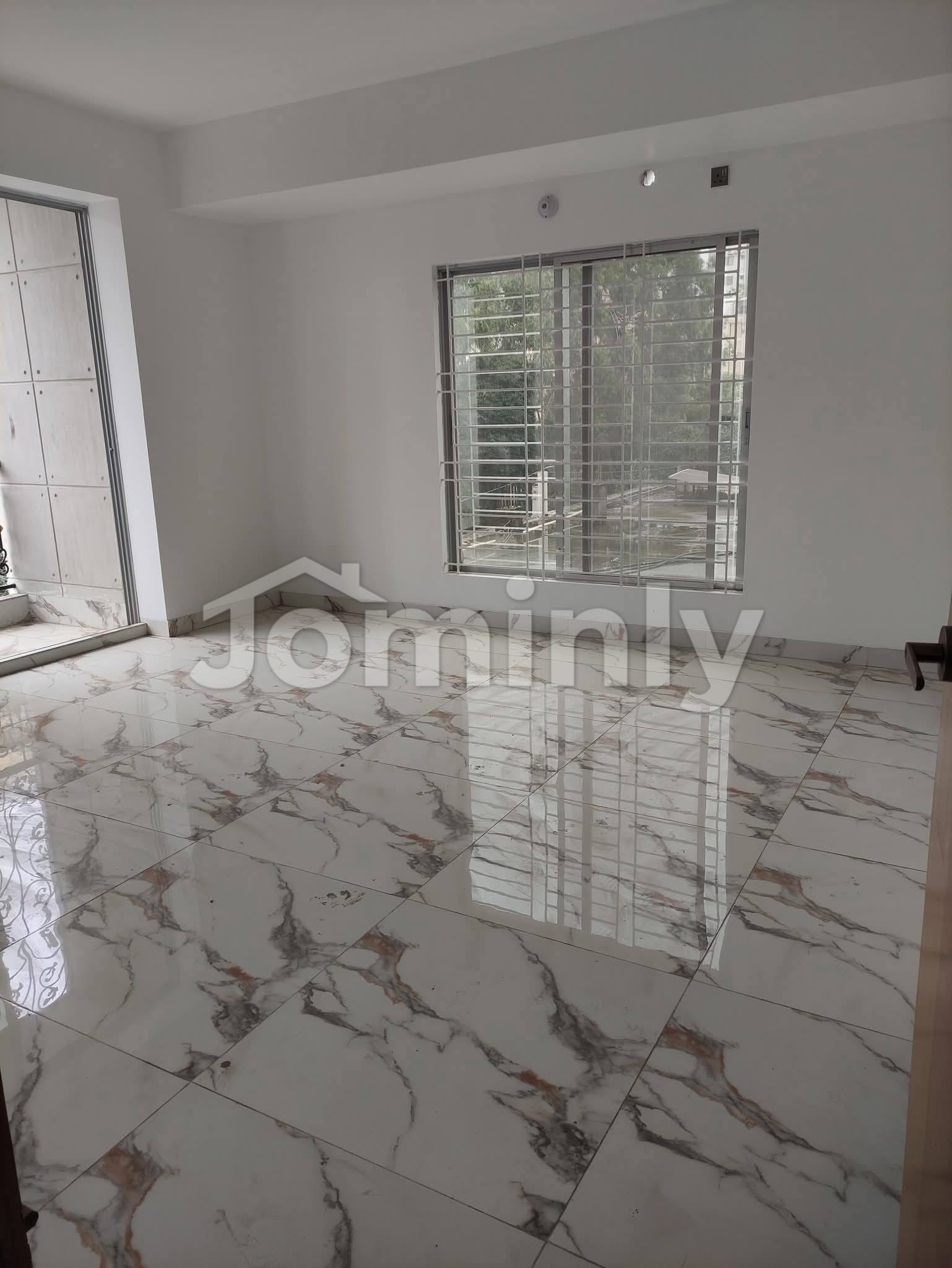 Luxury 2850 Sq Ft South-Facing Brand-New Apartment for Sale in Uttara Sector 5 Dhaka - 4