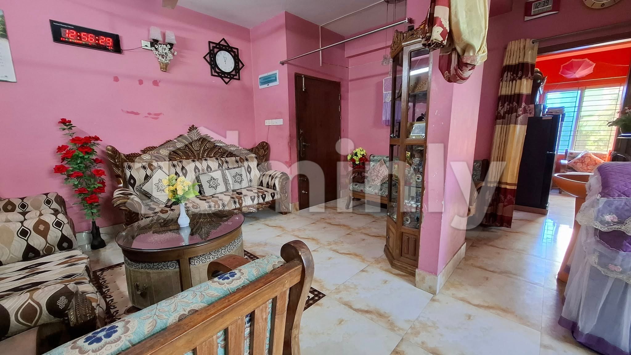 1370 Sq Ft South-Facing Flat for Sale in South Banasree A Block, Dhaka | Ready Apartment - 2