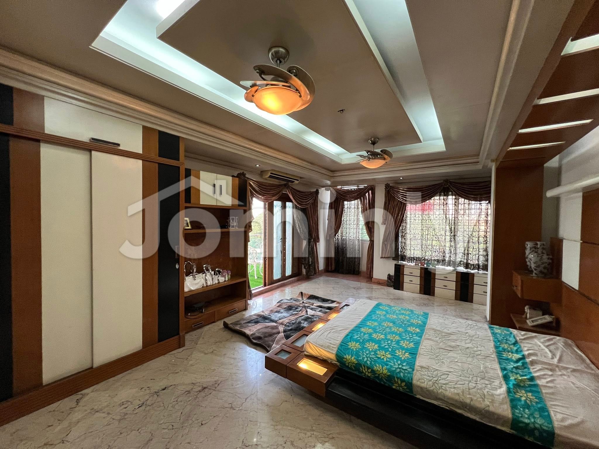 Luxurious Lake View 3100 Sq. Ft. Premium Apartment for Sale in Dhanmondi - 5
