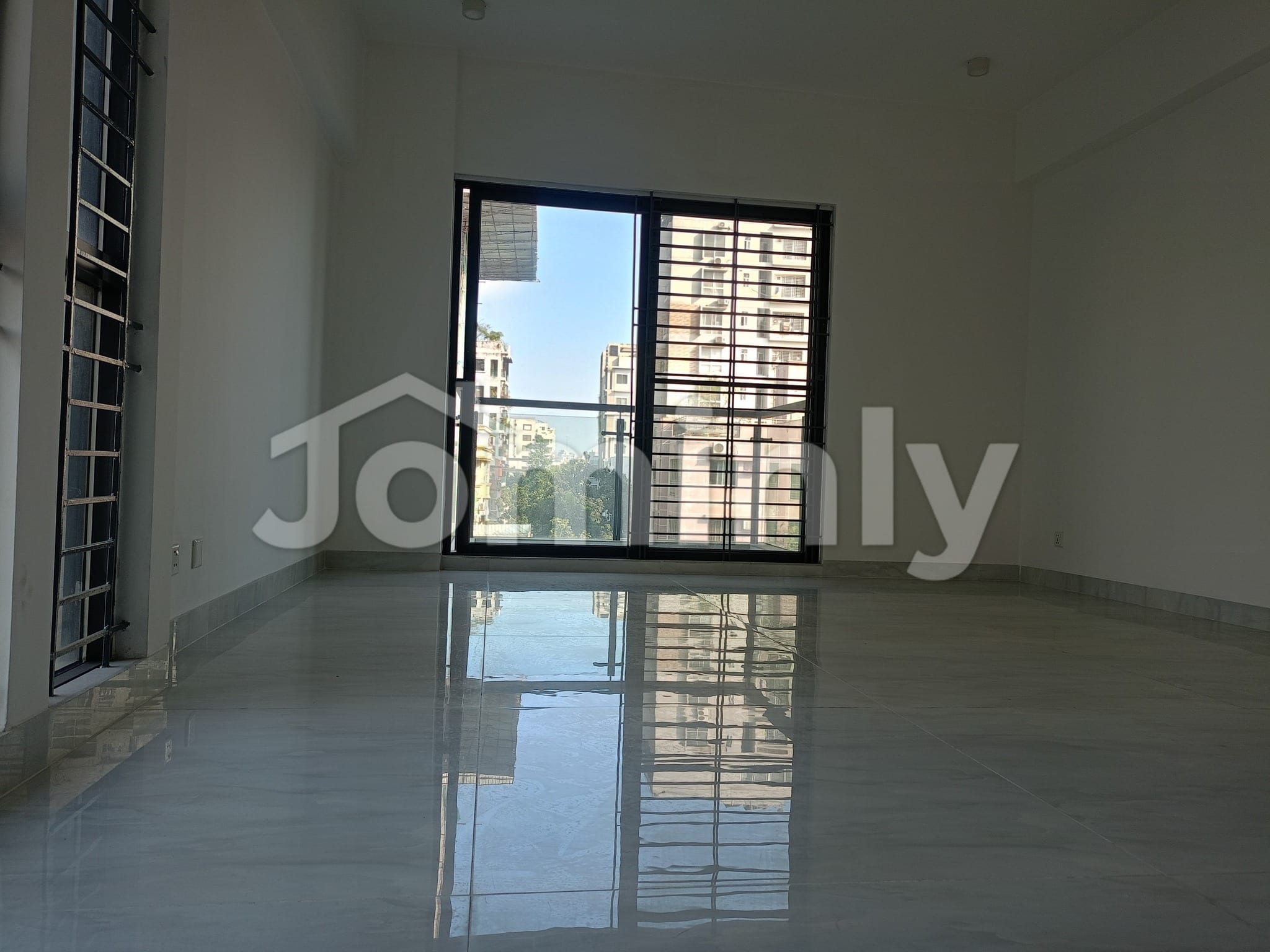 Brand New 3,100 Sq Ft Apartment for Sale in Banani – Prime Location - 4