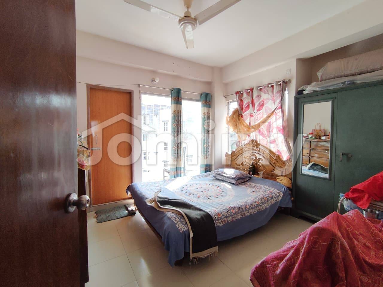 South-Facing 1650 Sq Ft Apartment for Sale in Mirpur 13 | Lift, Parking, Prime Location - 5