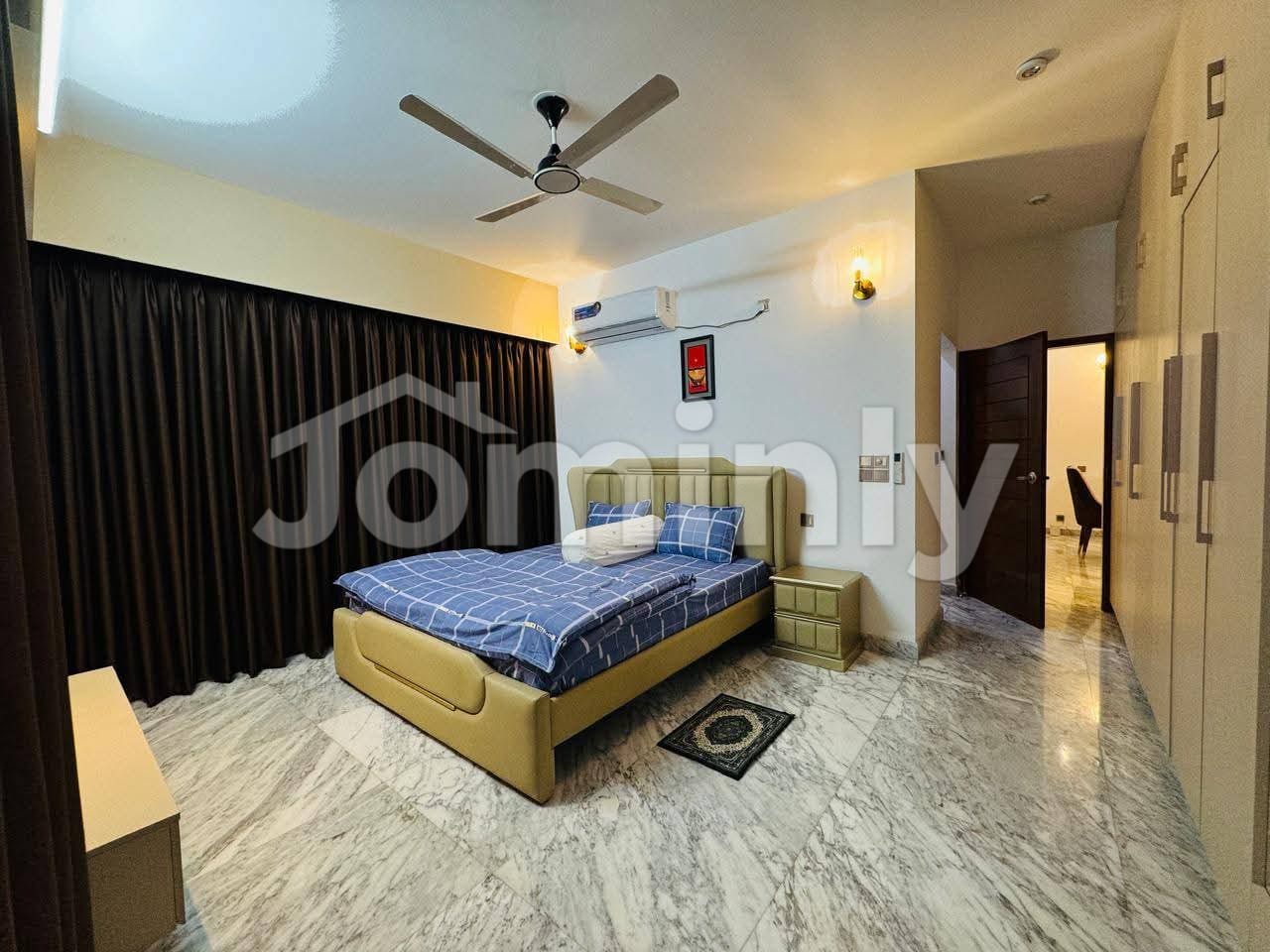 Premium 2400 Sqft Fully Furnished 3-Bedroom Luxury Apartment for Rent in Gulshan-2, Dhaka - 2