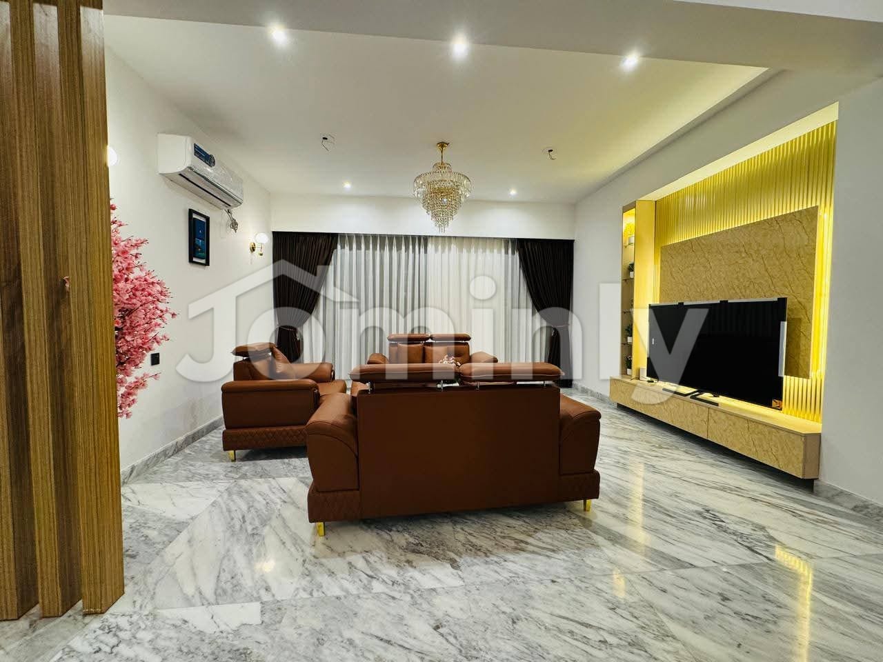 Premium 2400 Sqft Fully Furnished 3-Bedroom Luxury Apartment for Rent in Gulshan-2, Dhaka - 3