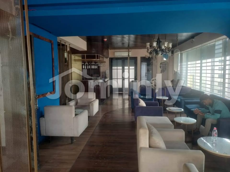 Versatile 2100 Sqft Commercial Open Space for Rent on Banani Road 12, Dhaka