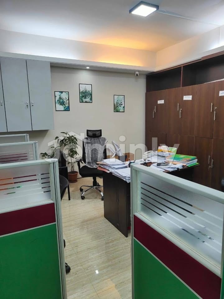 Prestigious 7800 Sqft Corporate Office Space for Rent on Kamal Ataturk Avenue, Banani