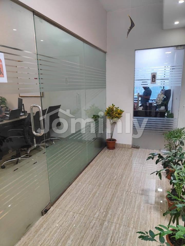 Prestigious 7800 Sqft Corporate Office Space for Rent on Kamal Ataturk Avenue, Banani - 4