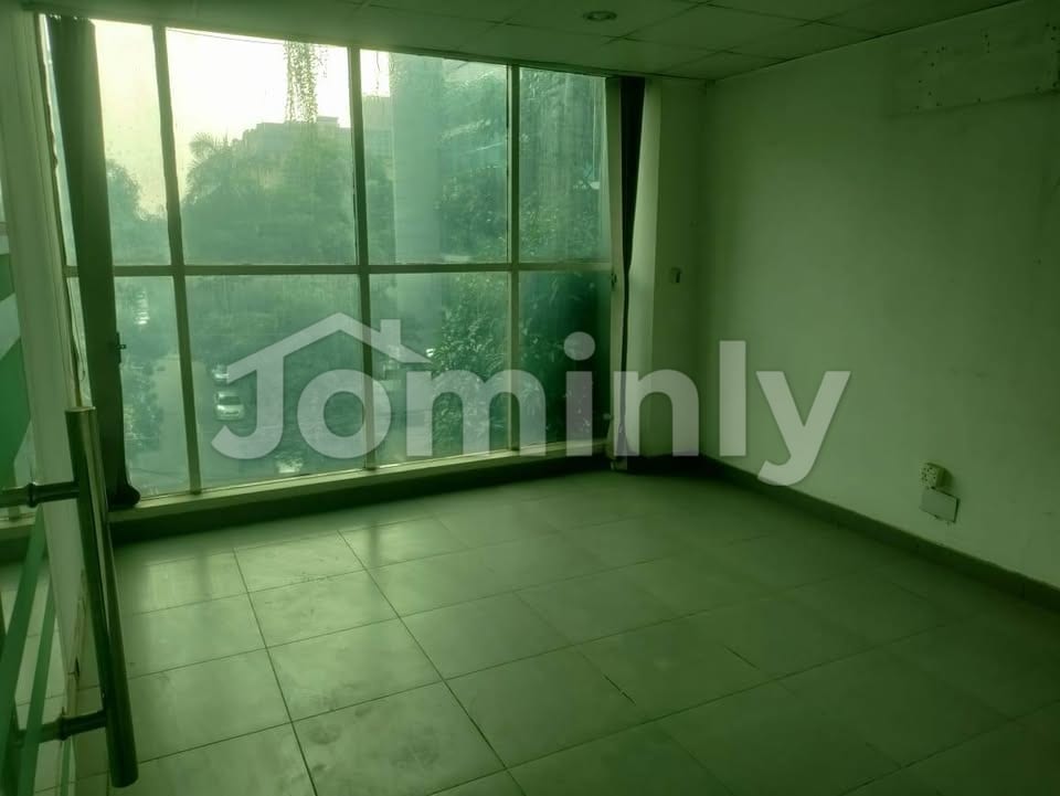 High-Visibility 3400 Sqft Corporate Office Space for Rent at Banani Road 12, Dhaka - 4