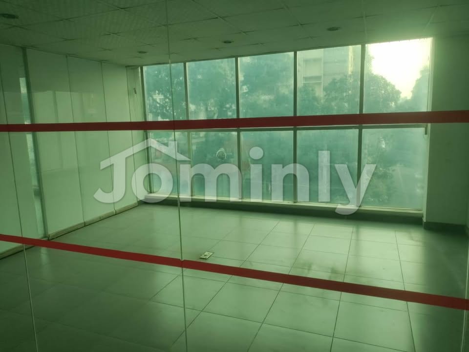 High-Visibility 3400 Sqft Corporate Office Space for Rent at Banani Road 12, Dhaka - 5