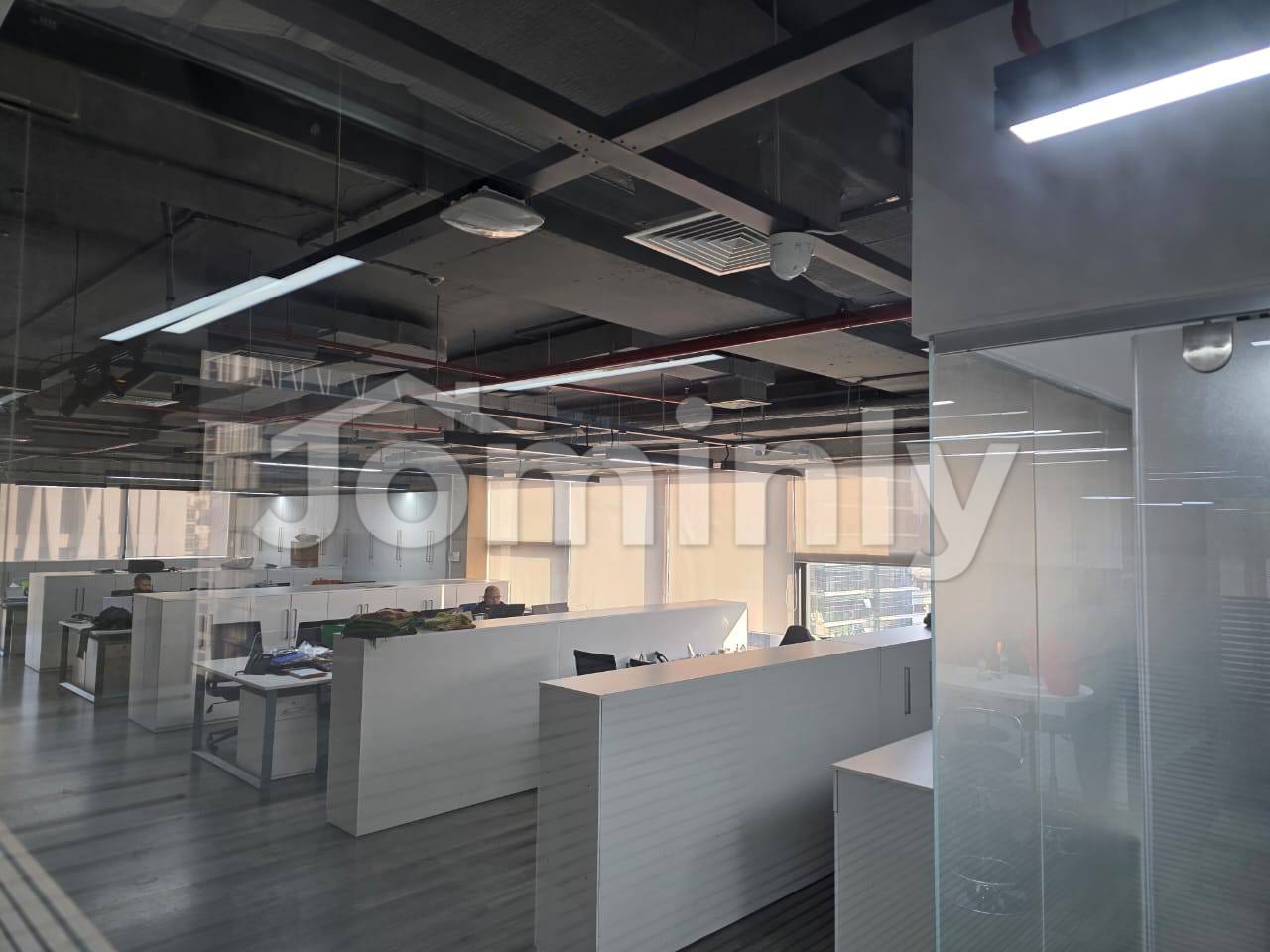 Expansive 5,445 Sqft Premium Commercial Office Space for Rent in Gulshan 1, Dhaka - 5
