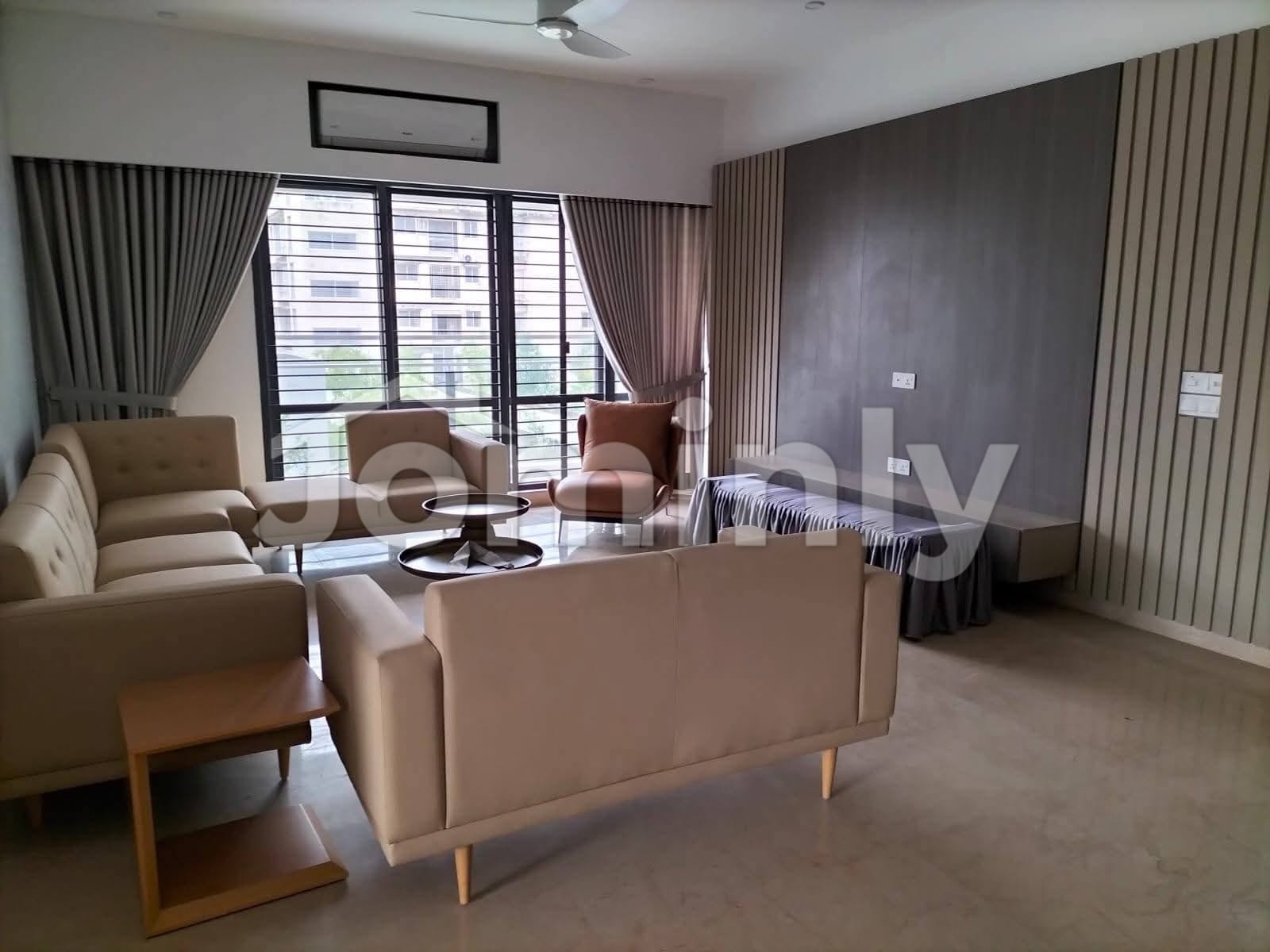 Exquisite 3500 Sqft Fully Furnished 3-Bedroom Luxury Apartment for Rent in Gulshan-2 Diplomatic Zone