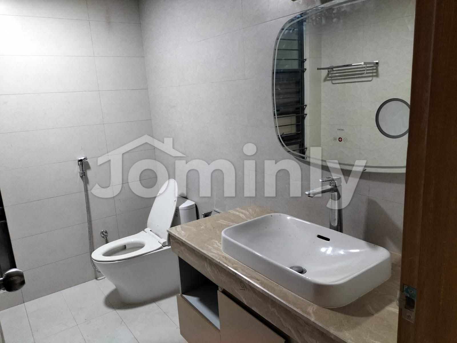 Exquisite 3500 Sqft Fully Furnished 3-Bedroom Luxury Apartment for Rent in Gulshan-2 Diplomatic Zone - 5