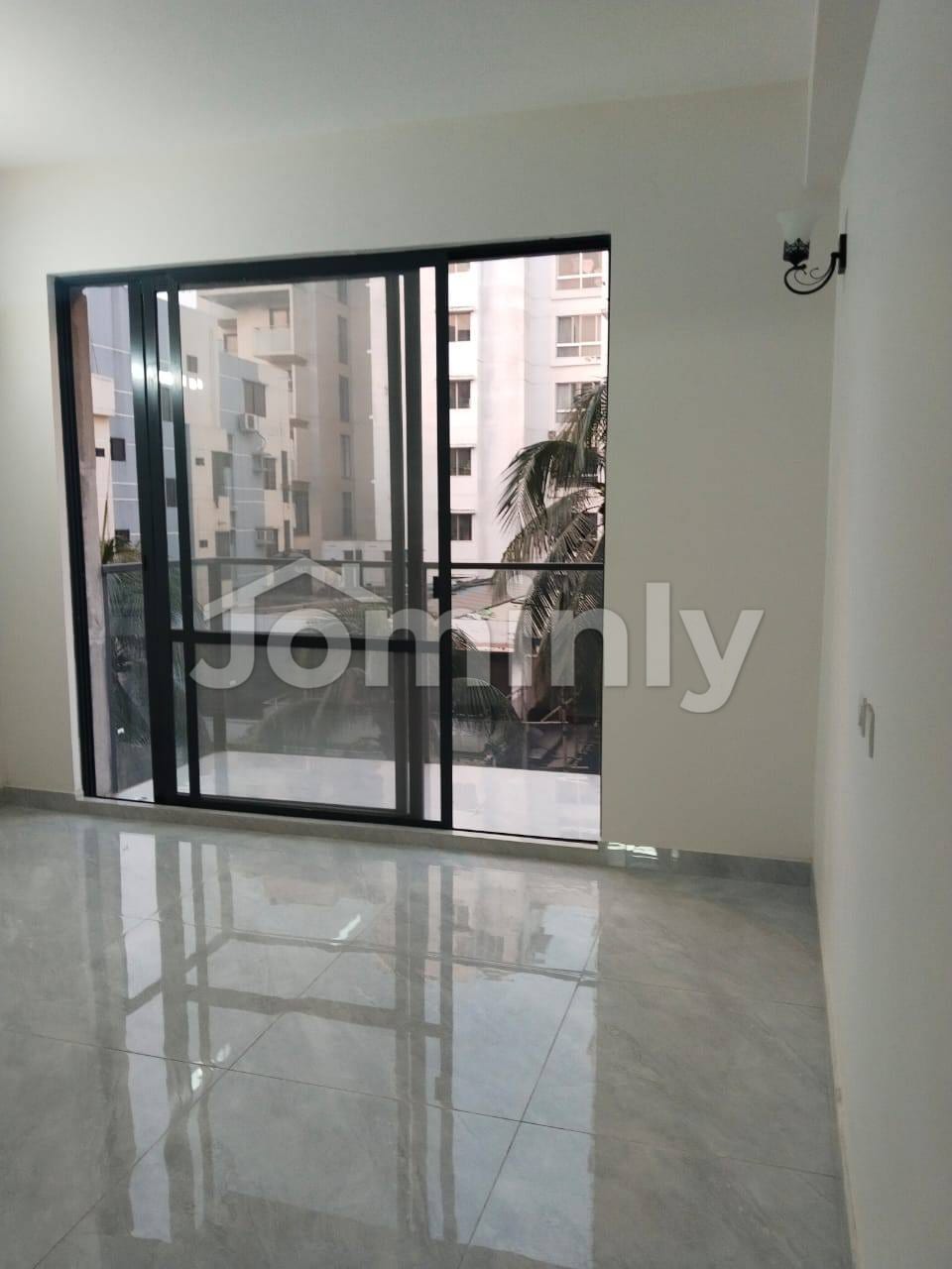 Luxurious 2550 Sqft North-Facing Office/Residential Space for Rent in Banani - 4