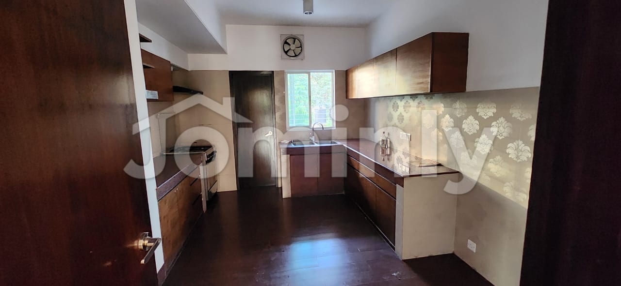 Elegant 3500 Sqft 4-Bedroom Luxury Apartment for Rent in Gulshan-2, Dhaka - 4
