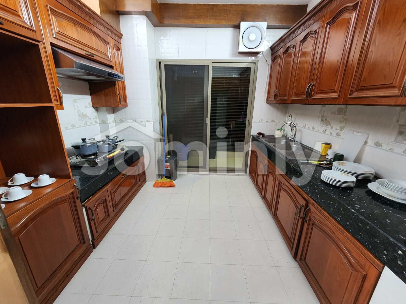 Exquisite 3000 Sqft Fully Furnished 3-Bedroom Apartment for Rent in Gulshan-2 Diplomatic Zone - 3