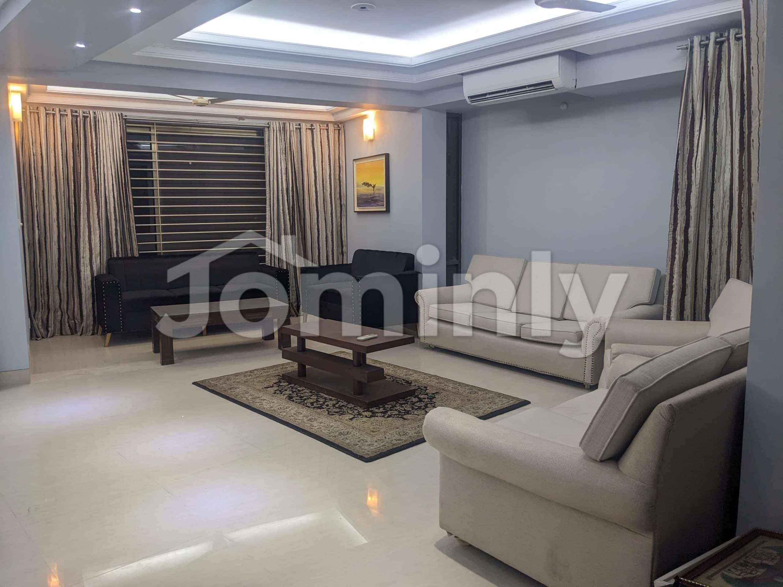 Grand 4200 Sqft Fully Furnished 4-Bedroom Luxury Residence for Rent in Gulshan-2 - 4