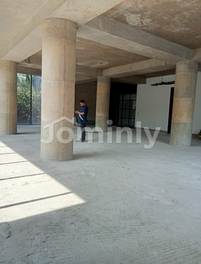 High-Visibility 3300 Sqft Brand New 1st Floor Commercial Space for Rent on Gulshan Avenue