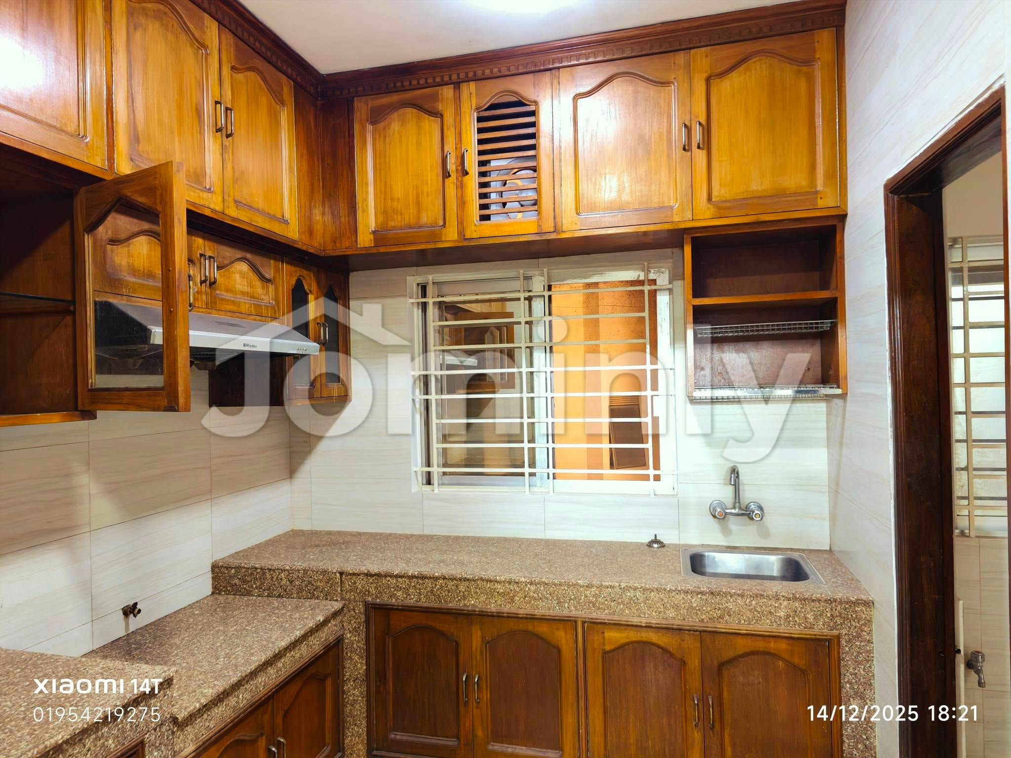 Exclusive 2750 Sqft Single-Floor Residence for Rent in Gulshan-2 | Brand New & Highly Private - 3