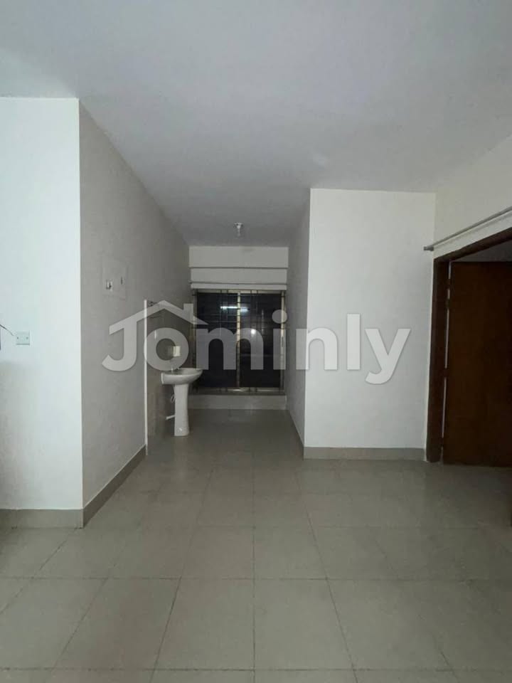 Spacious 1750 Sqft 3-Bedroom Apartment for Rent in Bashundhara R/A | Block-D, Road-10 - 3
