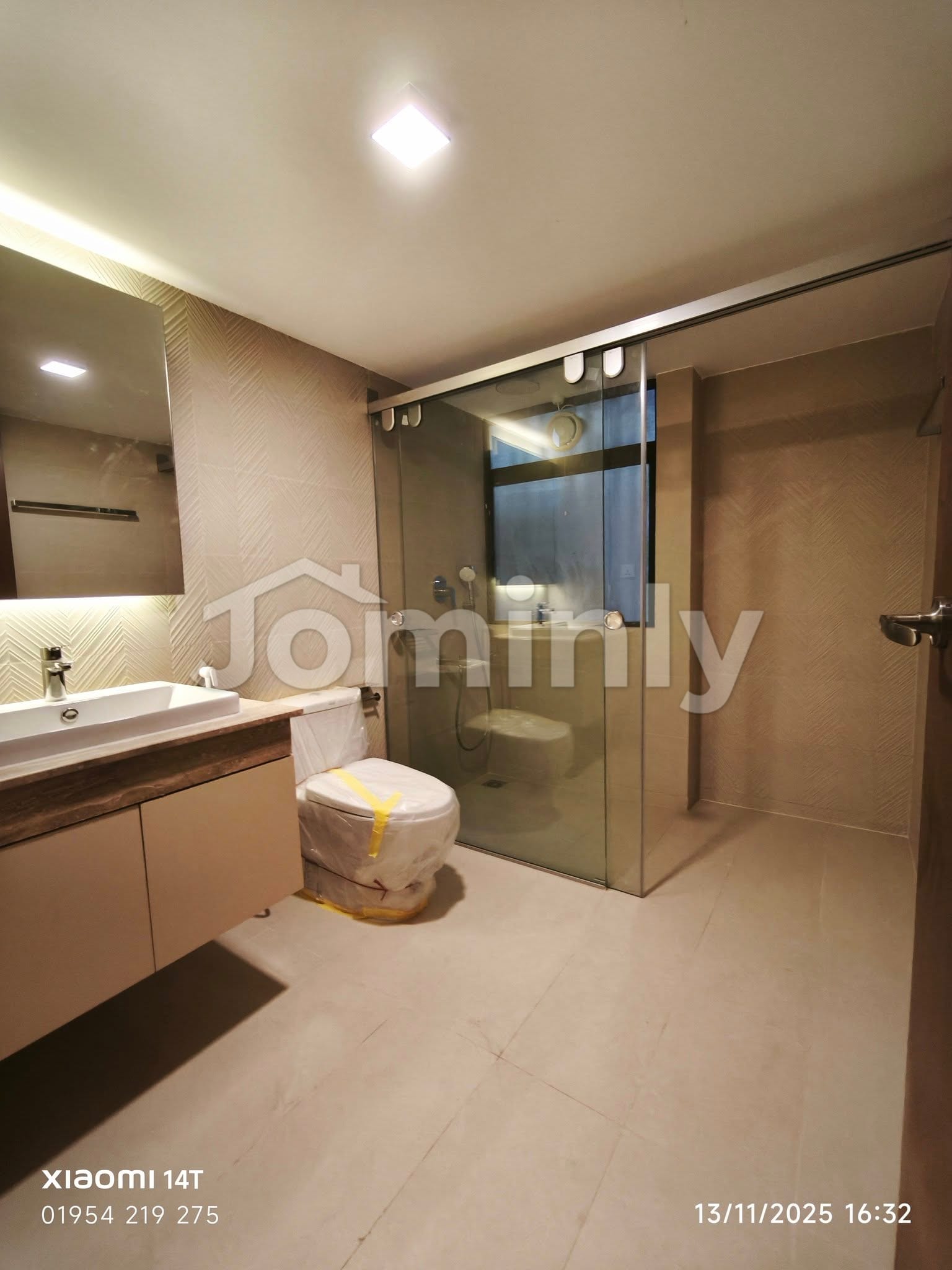 Brand New 2600 Sqft Luxury Apartment with Pool & Gym for Rent in Banani - 2