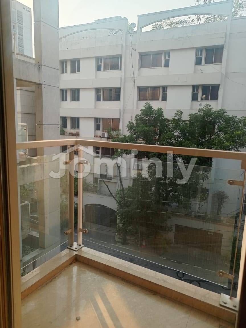 Exquisite 2100 Sqft Fully Furnished Residence for Rent in North Banani | Ready to Move - 2
