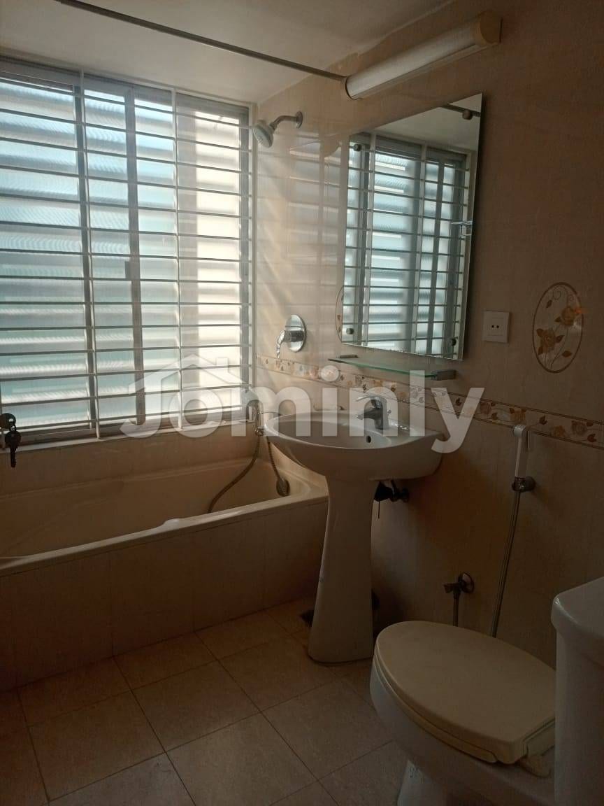 Exquisite 2100 Sqft Fully Furnished Residence for Rent in North Banani | Ready to Move - 5