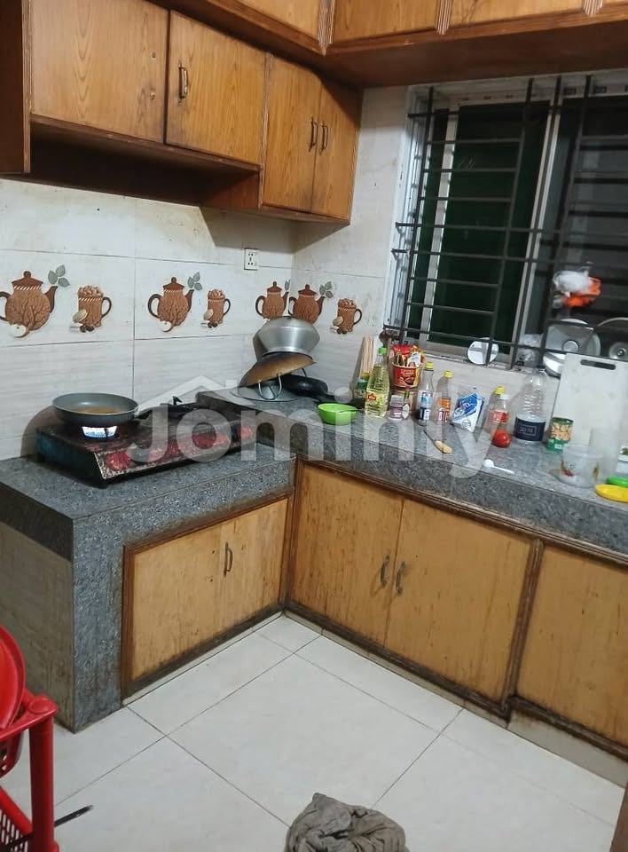 Affordable 1250 Sqft 3-Bedroom Apartment in Bashundhara R/A | Block-I | All-Inclusive Rent - 4