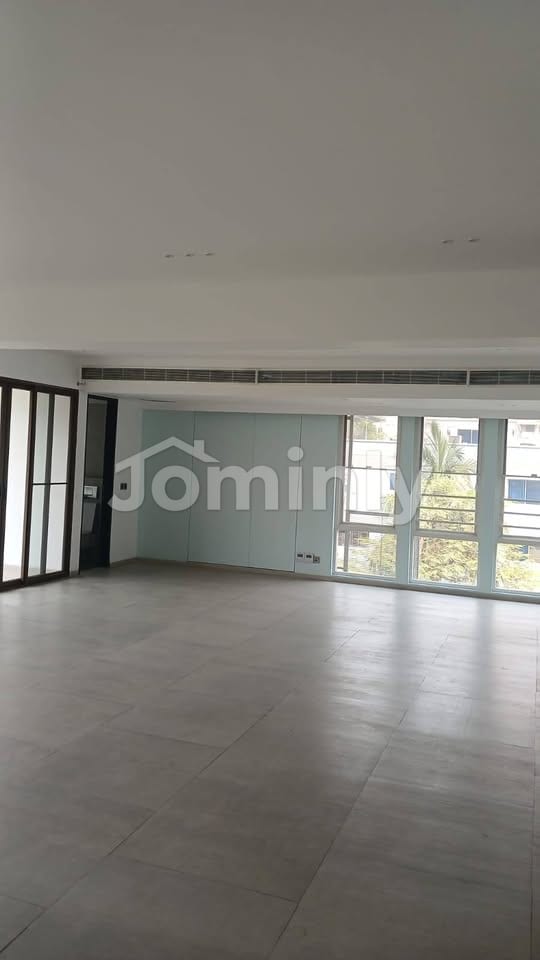 Magnificent 4247 Sqft Semi-Furnished Residence in Gulshan-2 | Road 47 | Rooftop Pool & Gym - 2