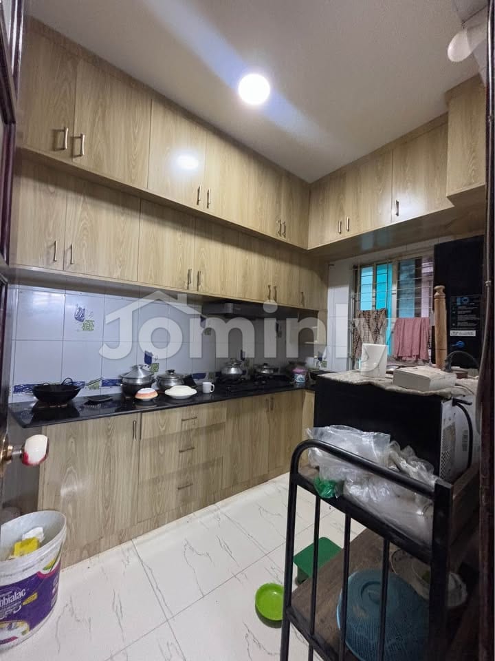 Premium Fully Furnished 1450 Sqft Apartment in Bashundhara R/A | Block-A, Road-4 | Titas Gas - 4