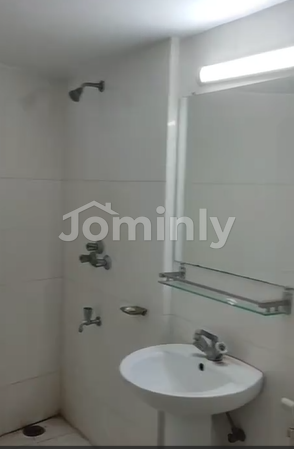 Spacious 2300 Sqft 3-Bedroom Residence for Rent in Gulshan-2 | Floor 5-B | 4 Balconies - 4