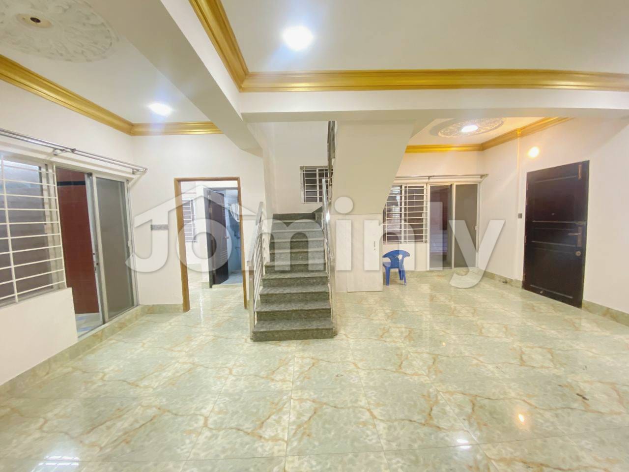 Luxury 2750 Sqft Duplex Apartment for Rent | Bashundhara R/A Prime Location | 4-Bed & Private Terrace - 5