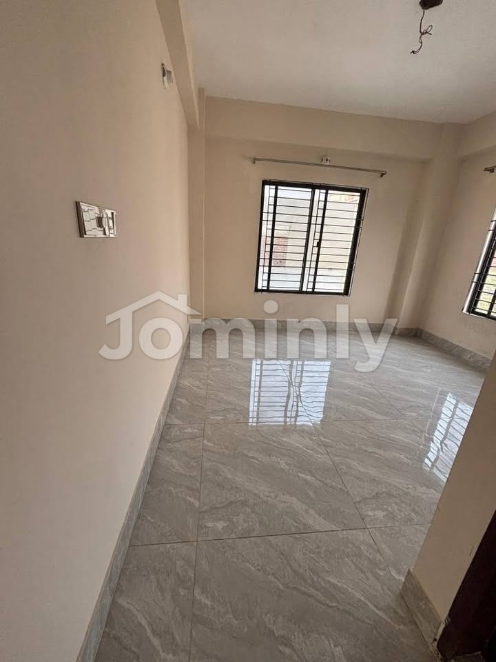 Spacious 2500 Sqf 4-Bedroom Apartment for Rent in Block K, Road 9 | Move-in Ready for January - 3