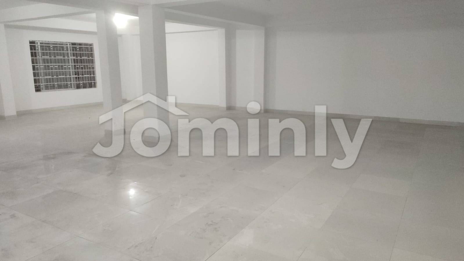 Premium 3300 Sqf Commercial Space for Rent in Banani Prime Location | Ideal for Showroom, Restaurant, or Brand Shop - 4