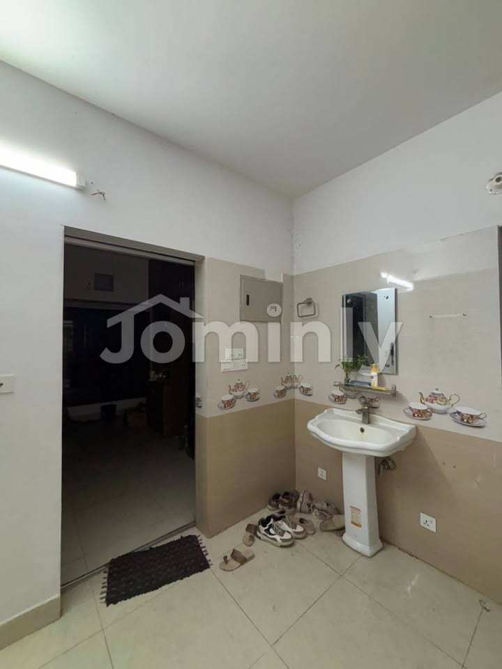 1700 Sqf 3-Bedroom Family Apartment for Rent in Block F, Bashundhara R/A | Available January 2026 - 4