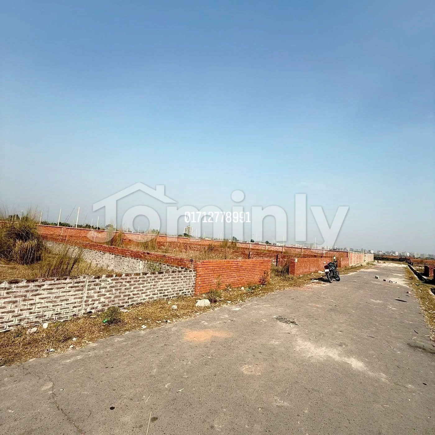 Urgent Sale: 4 Katha Prime Plot in Block P, Bashundhara R/A | Near 60ft Wide Road