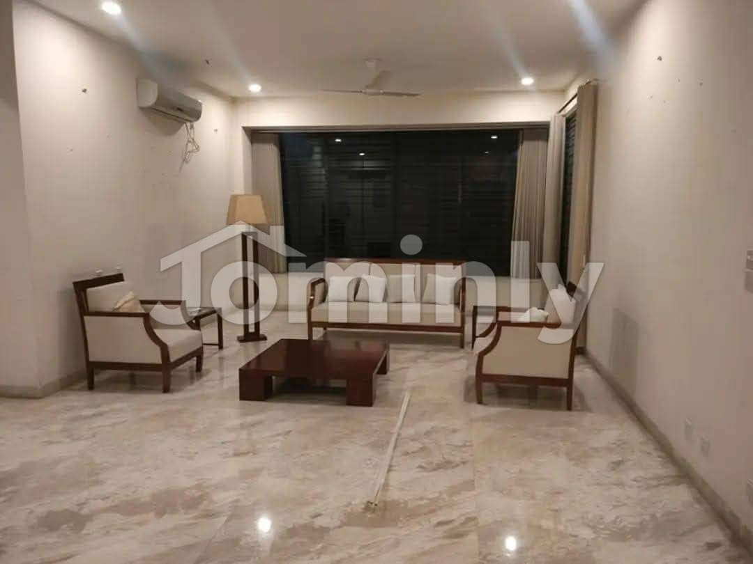 Luxury 4000 Sqf Semi-Furnished 4-Bedroom Apartment in North Gulshan | High-Floor Unit with Pool & Gym