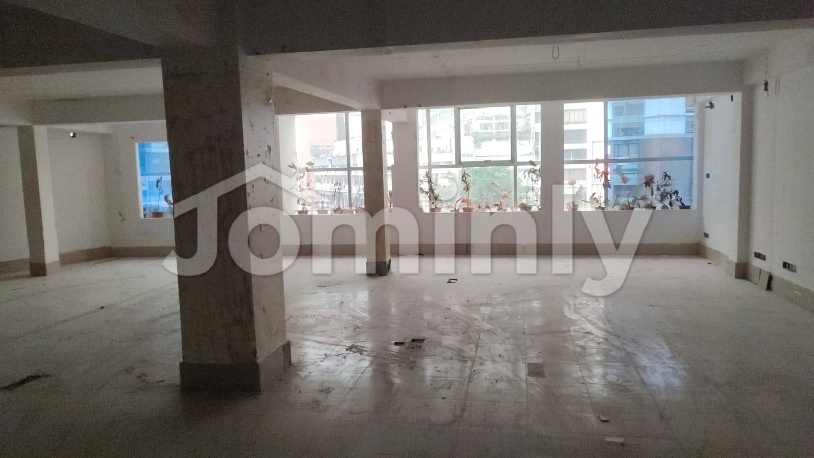 Premium 4000 Sqft Commercial Space at Gulshan-2 Circle | 3rd Floor | Ideal for Corporate HQ or High-End Restaurant - 3