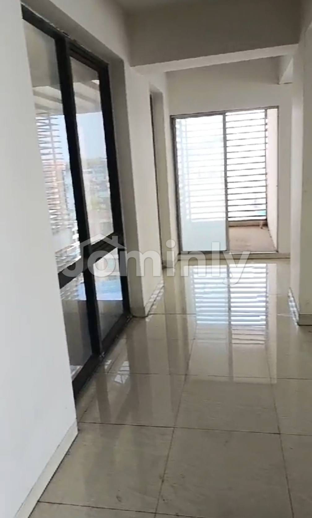 Premium 3500 Sqft Commercial Space for Sale | Dhanmondi Satmasjid Road | Top Floor with Prime Visibility - 3