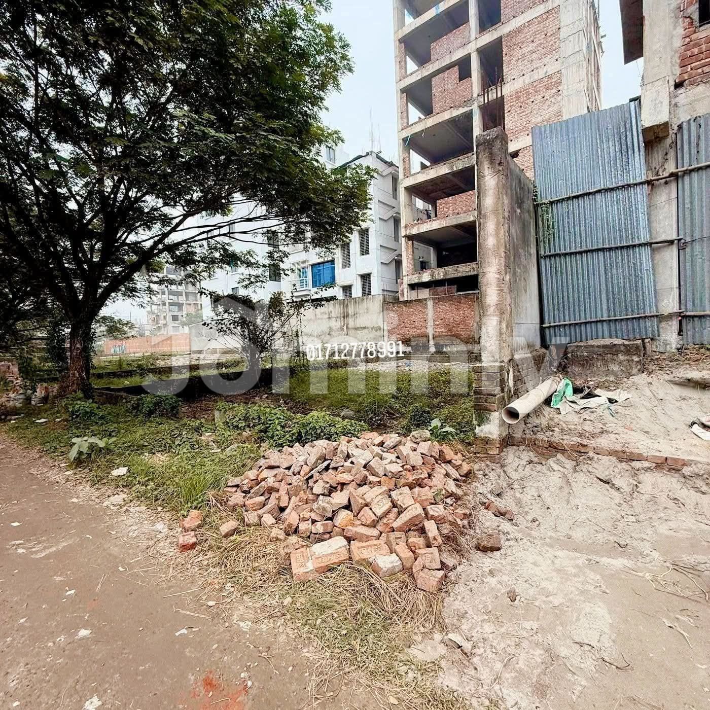 Urgent Sale: Prime 3-Katha Residential Plot in Bashundhara Block L Near 300ft Expressway & Purbachal American City