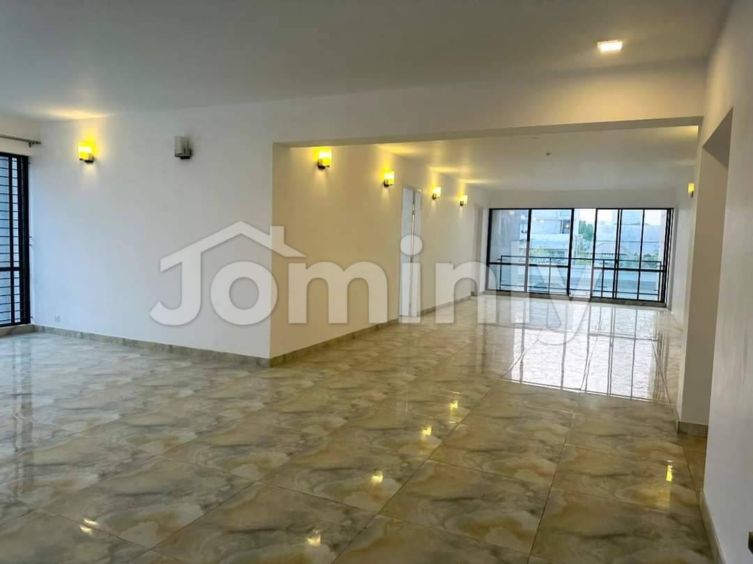 Ultra-Luxury 5500 SFT 4-Bedroom Grand Apartment for Rent in Gulshan 2 | Ideal for Diplomats & Corporate Executives - 2