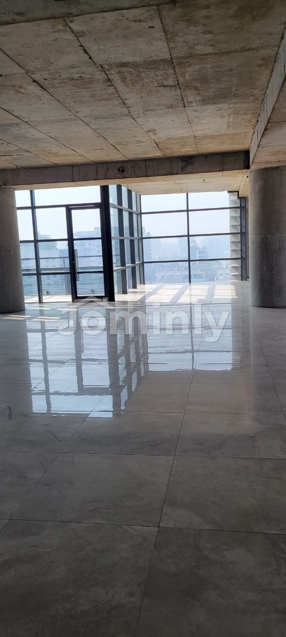 Grand Commercial Space for Rent in Dhanmondi | 4,500 to 40,000 SFT | Prime Frontage & Massive Parking - 3