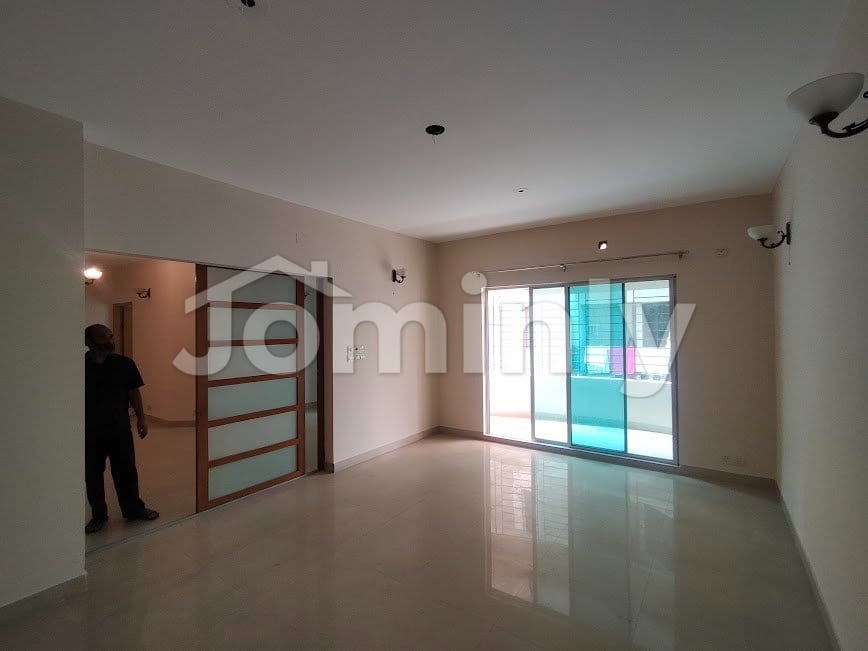 Exclusive 1800 Sqft 3BR Luxury Apartment for Rent in Gulshan 2 - Banani