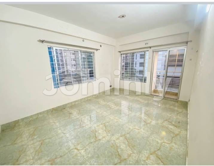Luxury 2800 Sqft South-Facing 4BR Apartment for Rent in Bashundhara R/A