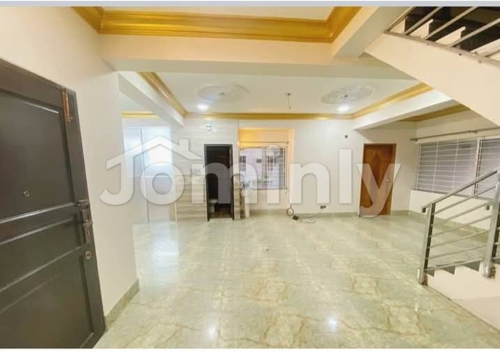 Luxury 2800 Sqft South-Facing 4BR Apartment for Rent in Bashundhara R/A - 4