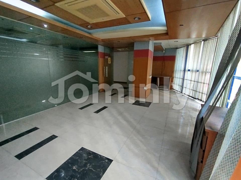 Spacious 6700 Sqft Corporate Office Space for Rent | Gulshan-2 Circle | 4th Floor | Prime Business Hub - 3