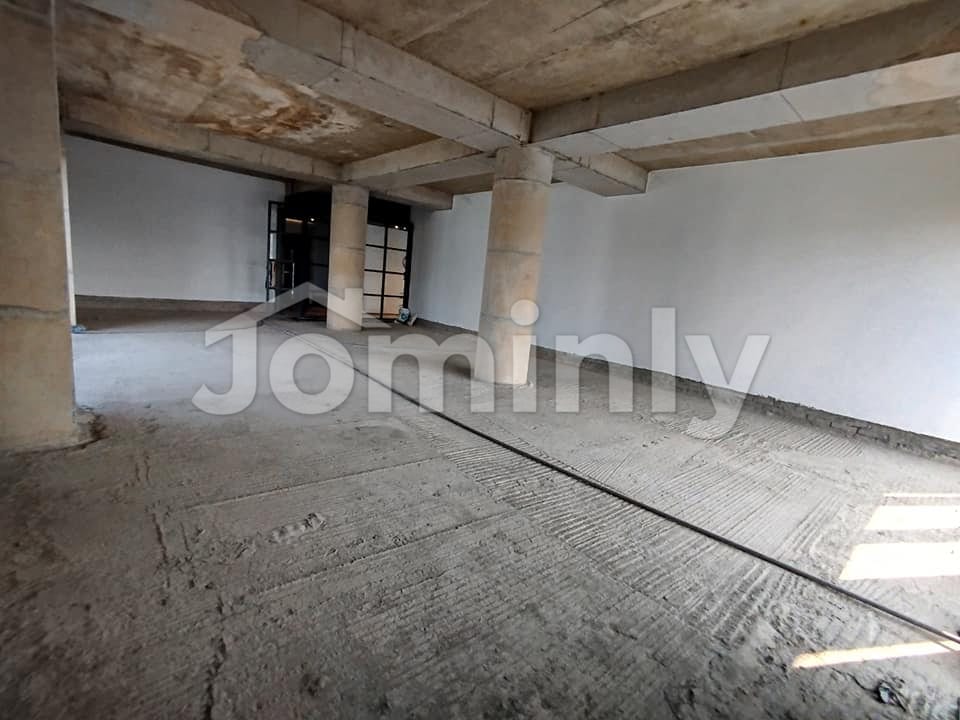 Modern 1,800 SFT Commercial Space for Rent in Gulshan 2 | 8th Floor | Premium Corporate Office - 4