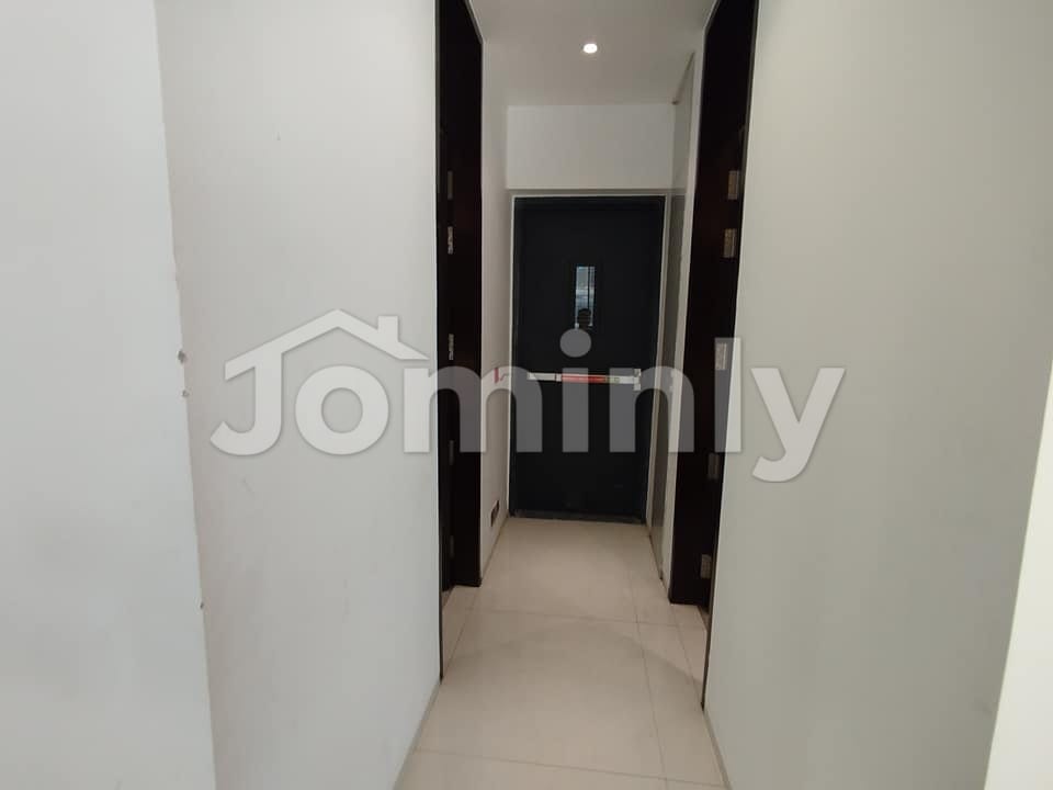 Modern 1,800 SFT Commercial Space for Rent in Gulshan 2 | 8th Floor | Premium Corporate Office - 5
