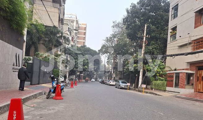 Elite 7 Katha Park View Plot for Sale in Banani Block-B | Road-18 | Prime Residential Location